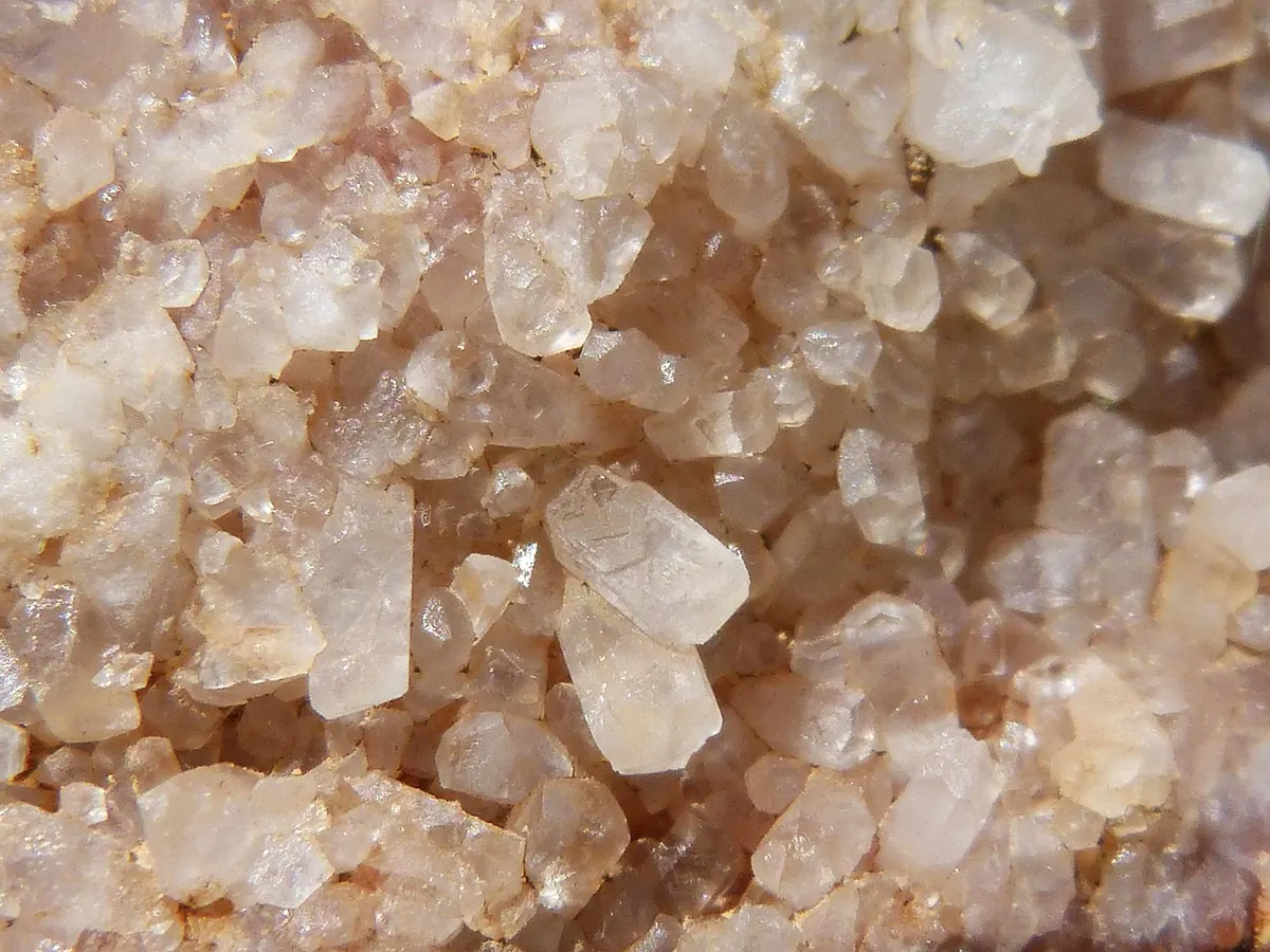 Quartz vs Amethyst vs Rose Quartz: What's the Difference and Which Should You Buy?